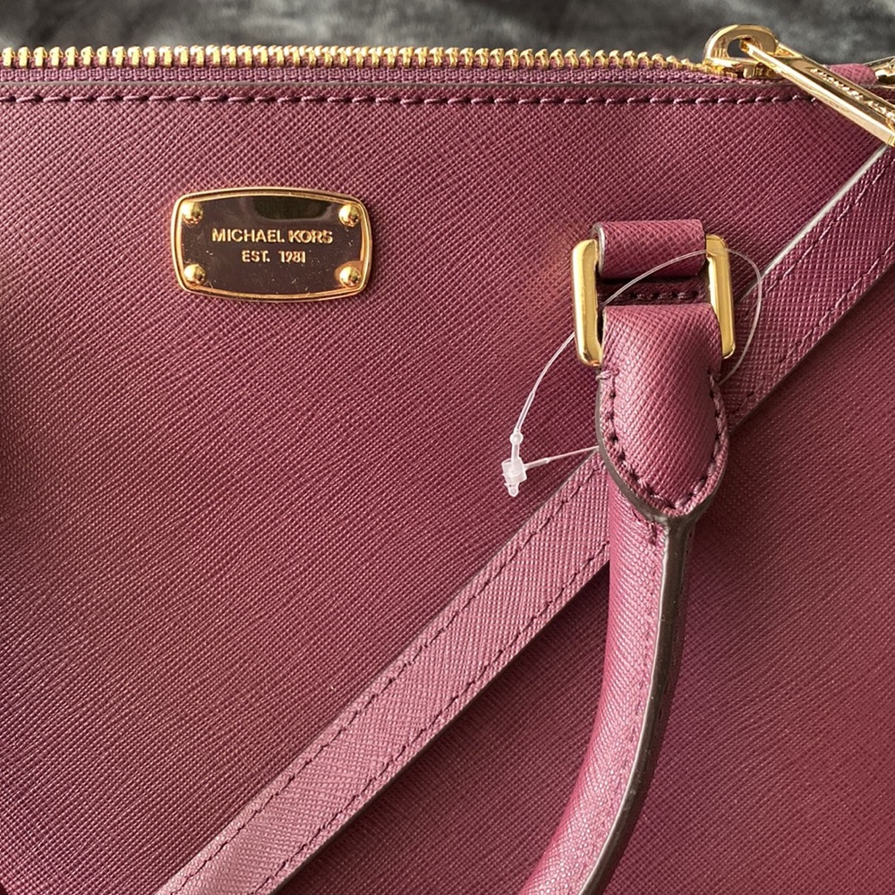 Michael Kors purse - Picture 12 of 12